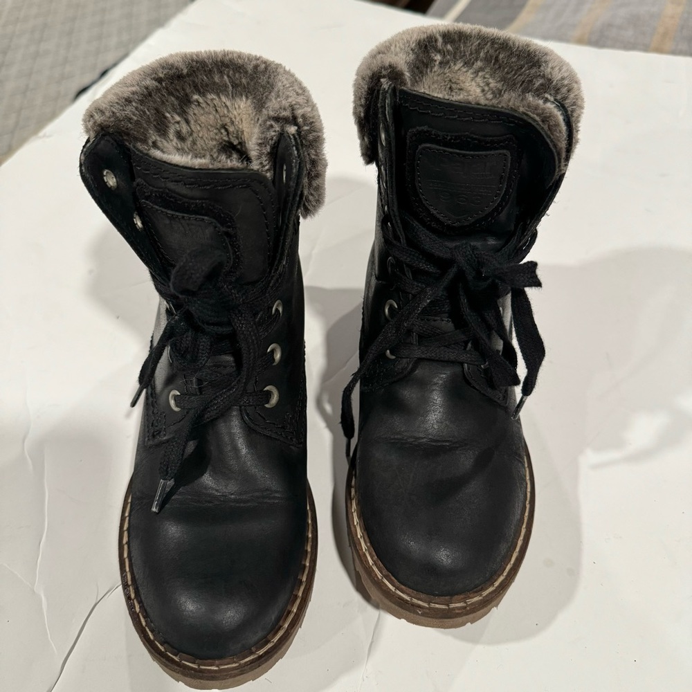 Pajar Canada Faux Fur Cuff Ankle Outdoors Boot 36